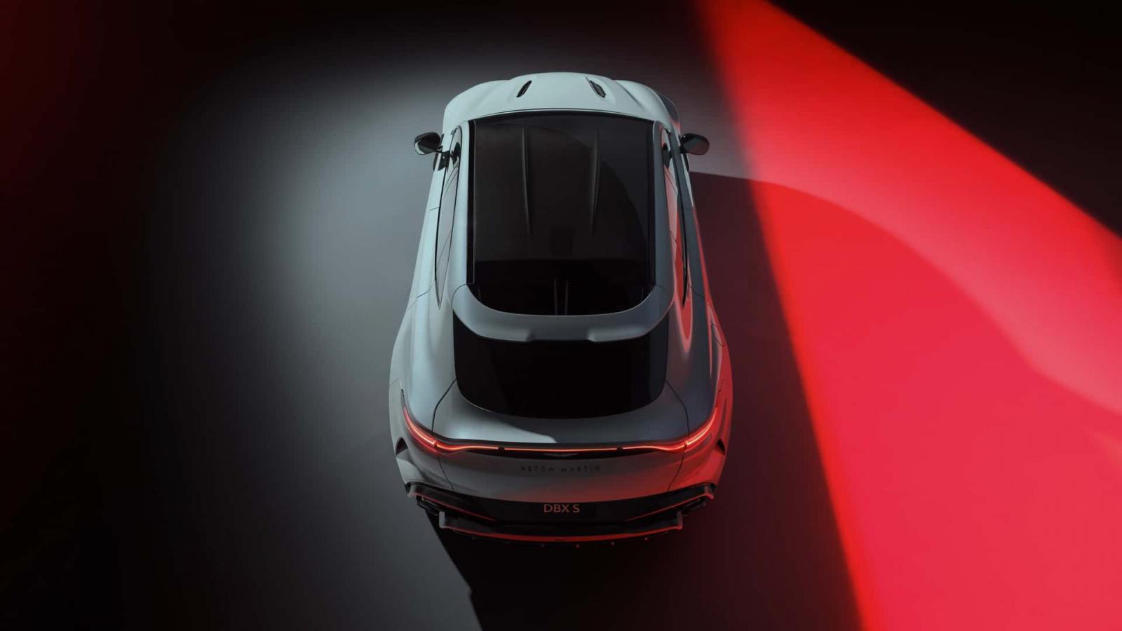 Aston Martin DBX S: Η κορυφαία έκδοση του βρετανικού SUV με 727 άλογα 